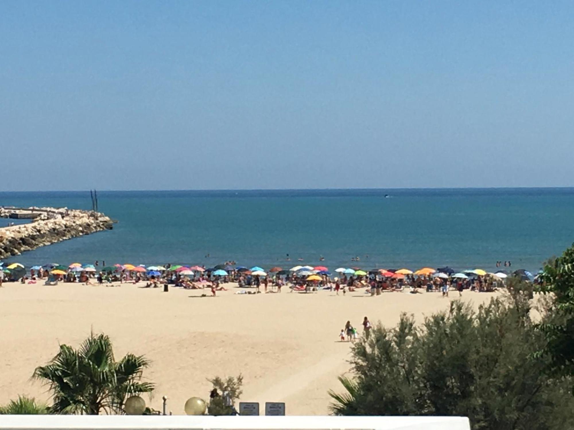 Soleemare Barletta Hotel Ngoại thất bức ảnh